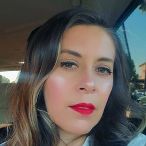 Meet your Posher, Ivonne